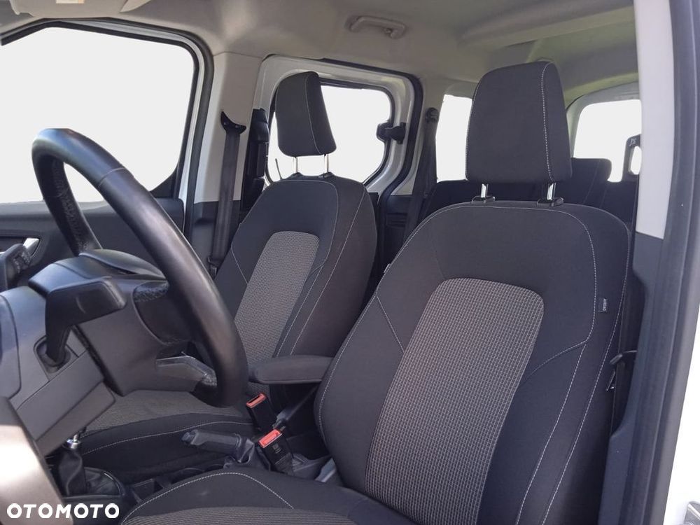 Ford Tourneo Courier 1.0 EcoBoost Trend - 30
