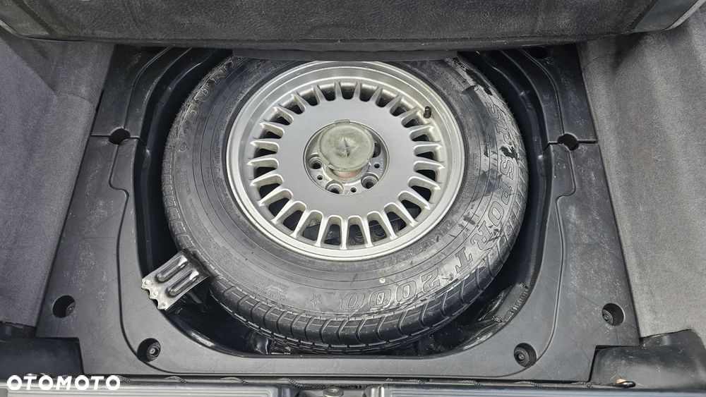 BMW Seria 7 750iL - 32