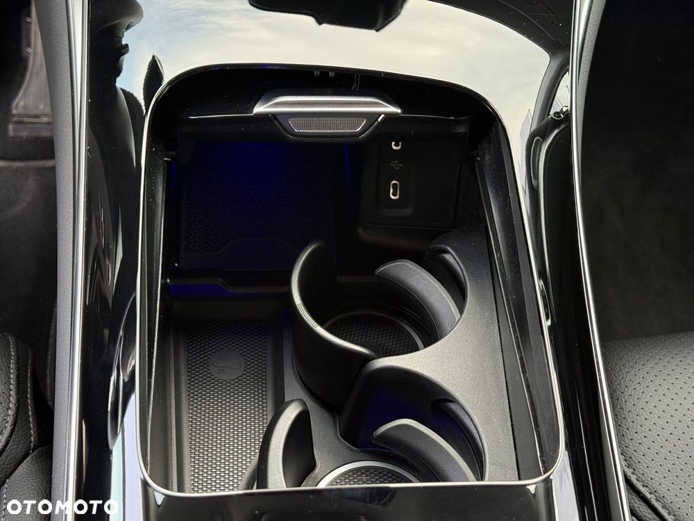 Mercedes-Benz GLC - 18