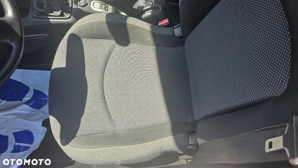 Peugeot 206 plus - 15