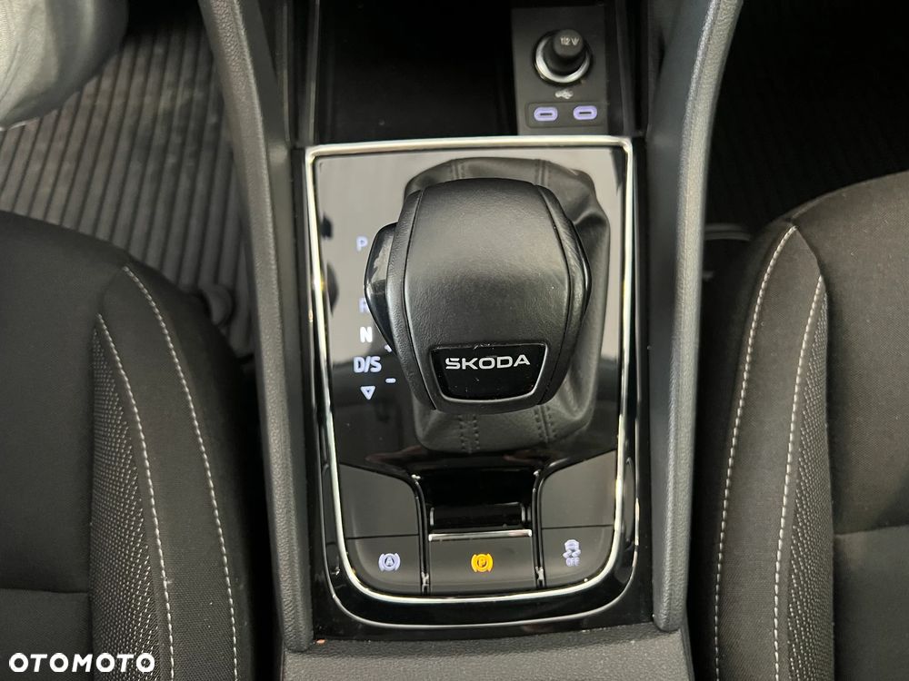 Skoda Karoq 1.5 TSI ACT Selection DSG - 24