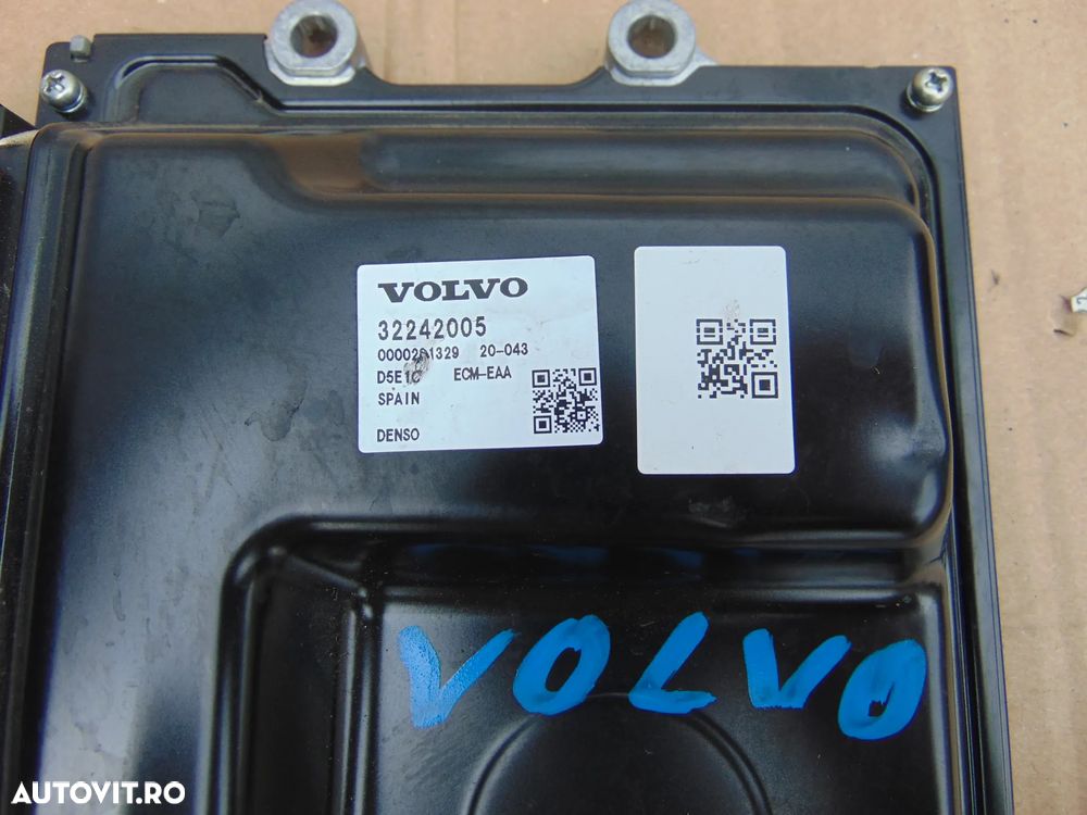 Ecu Volvo xc40 2.0 calculator motor cod 32242005 - 2