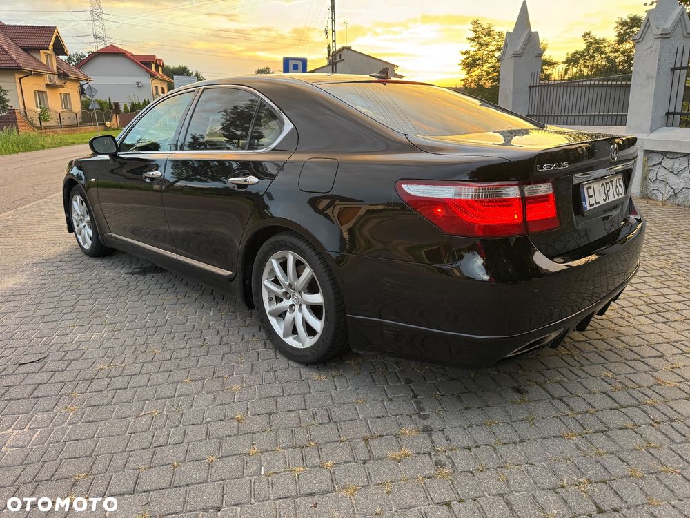 Lexus LS 460 Elite - 8