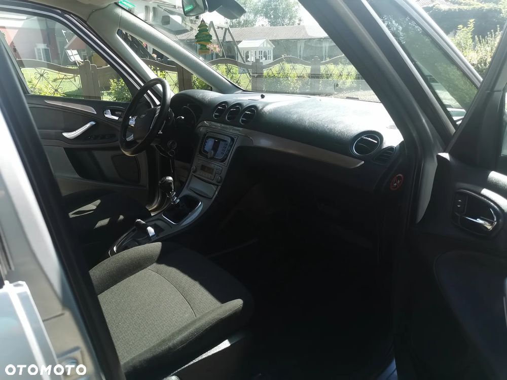 Ford Galaxy 2.0 TDCi Ghia - 9