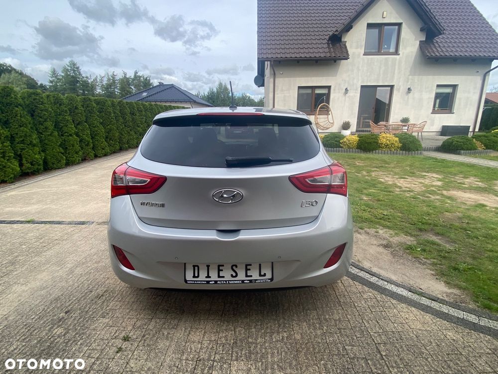 Hyundai i30 blue 1.6 CRDi DCT Passion - 6