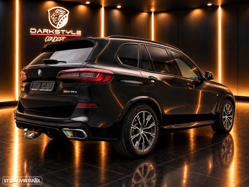 BMW X5 2021 photo 2