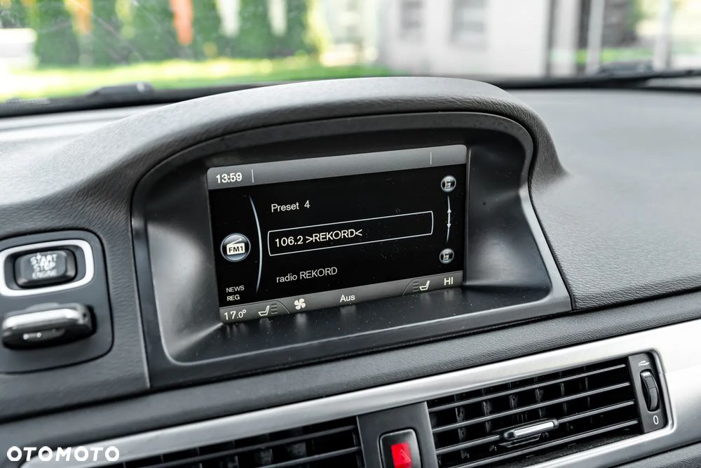 Volvo V70 D5 AWD Geartronic Edition Pro - 29