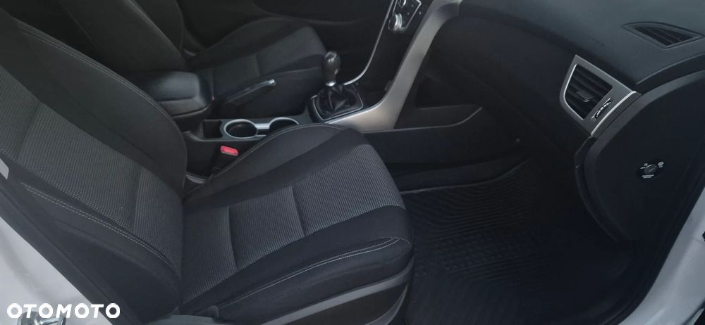 Hyundai i30 - 16