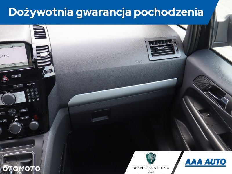 Opel Zafira - 10
