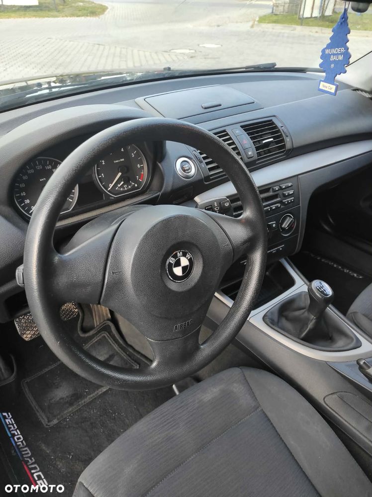 BMW Seria 1 - 11