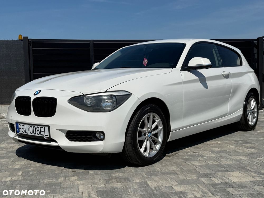 BMW Seria 1 114d Sport Line - 3