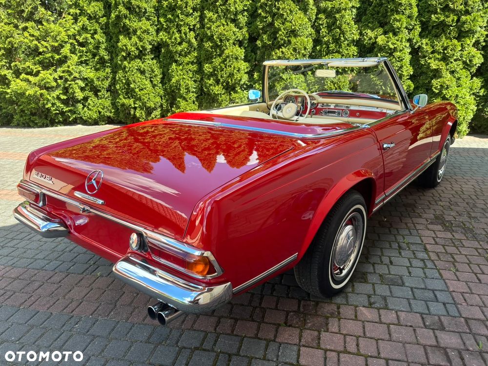 Mercedes-Benz SL - 26