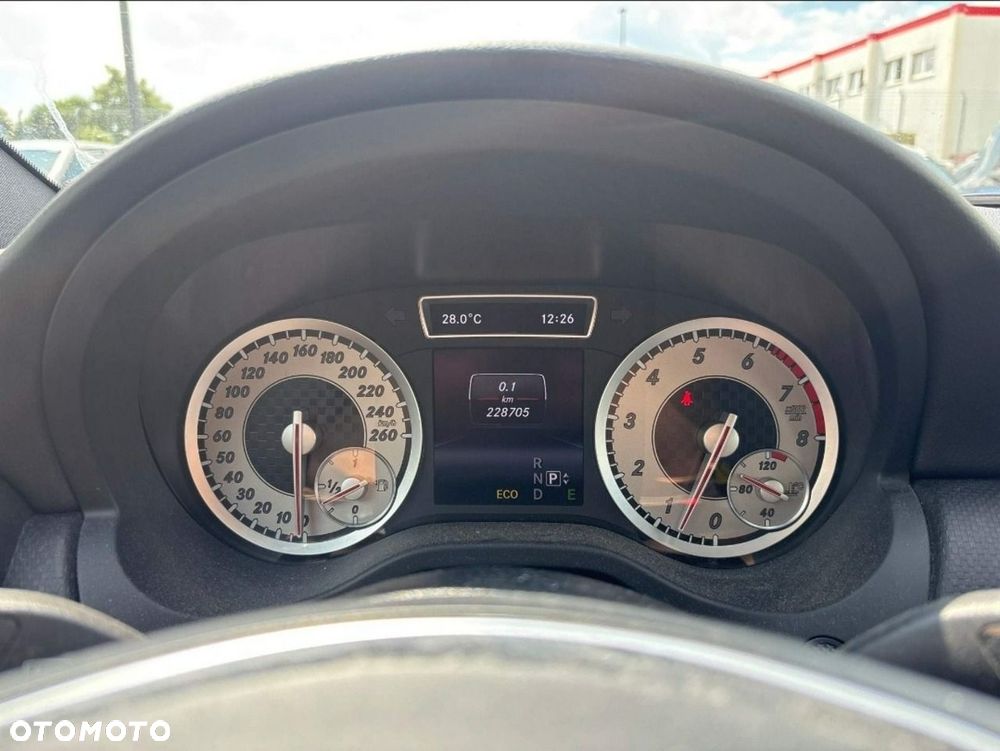 Mercedes-Benz Klasa A 180 (BlueEFFICIENCY) 7G-DCT AMG Sport - 5