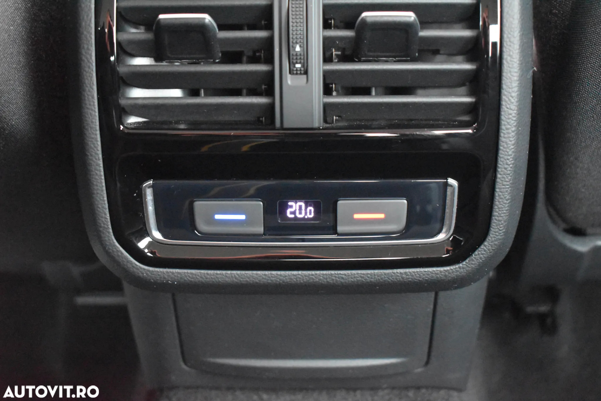 Volkswagen Passat 2.0 TDI DSG R Executive - 39