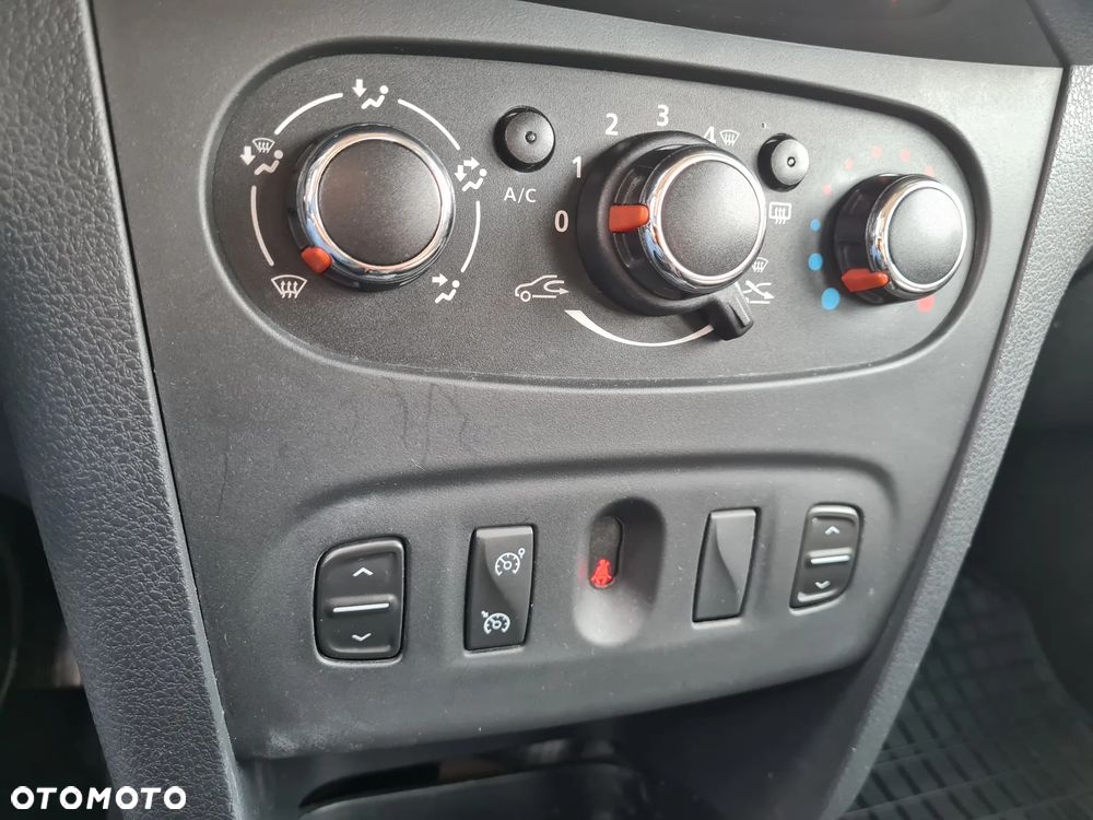 Dacia Sandero 0.9 TCe Laureate - 22