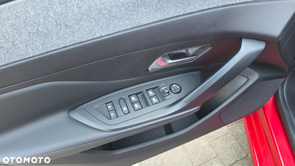 Peugeot 308 1.2 PureTech GPF Allure Pack S&S EAT8 - 17