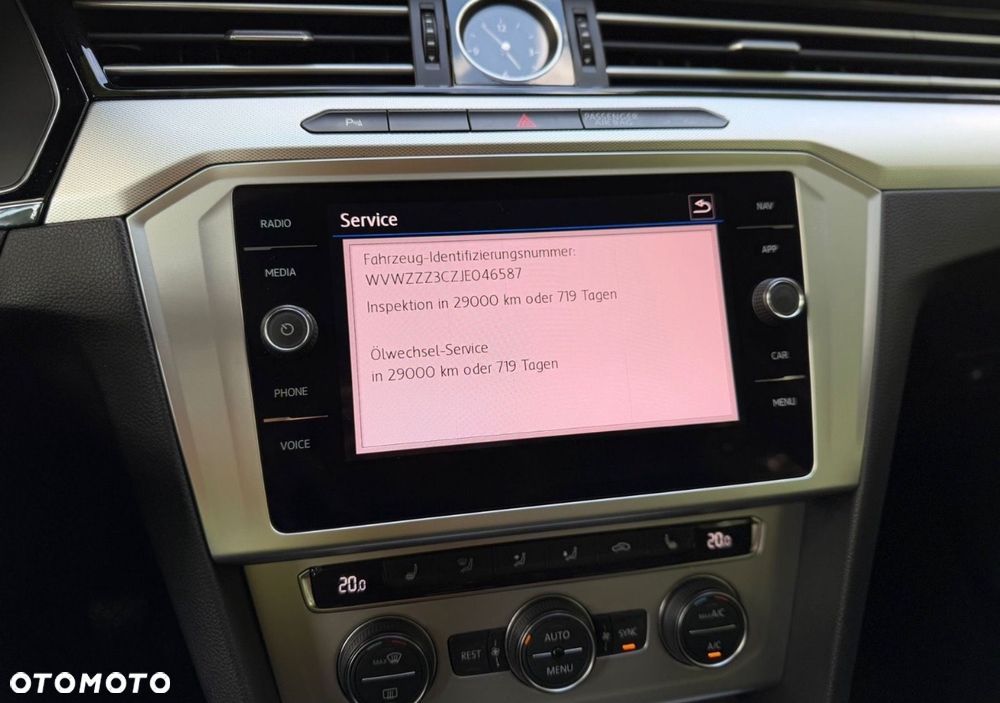 Volkswagen Passat 2.0 TDI (BlueMotion Technology) Comfortline - 18