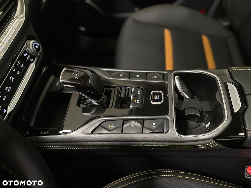 Bestune T77 1.5T Elegance DCT - 21