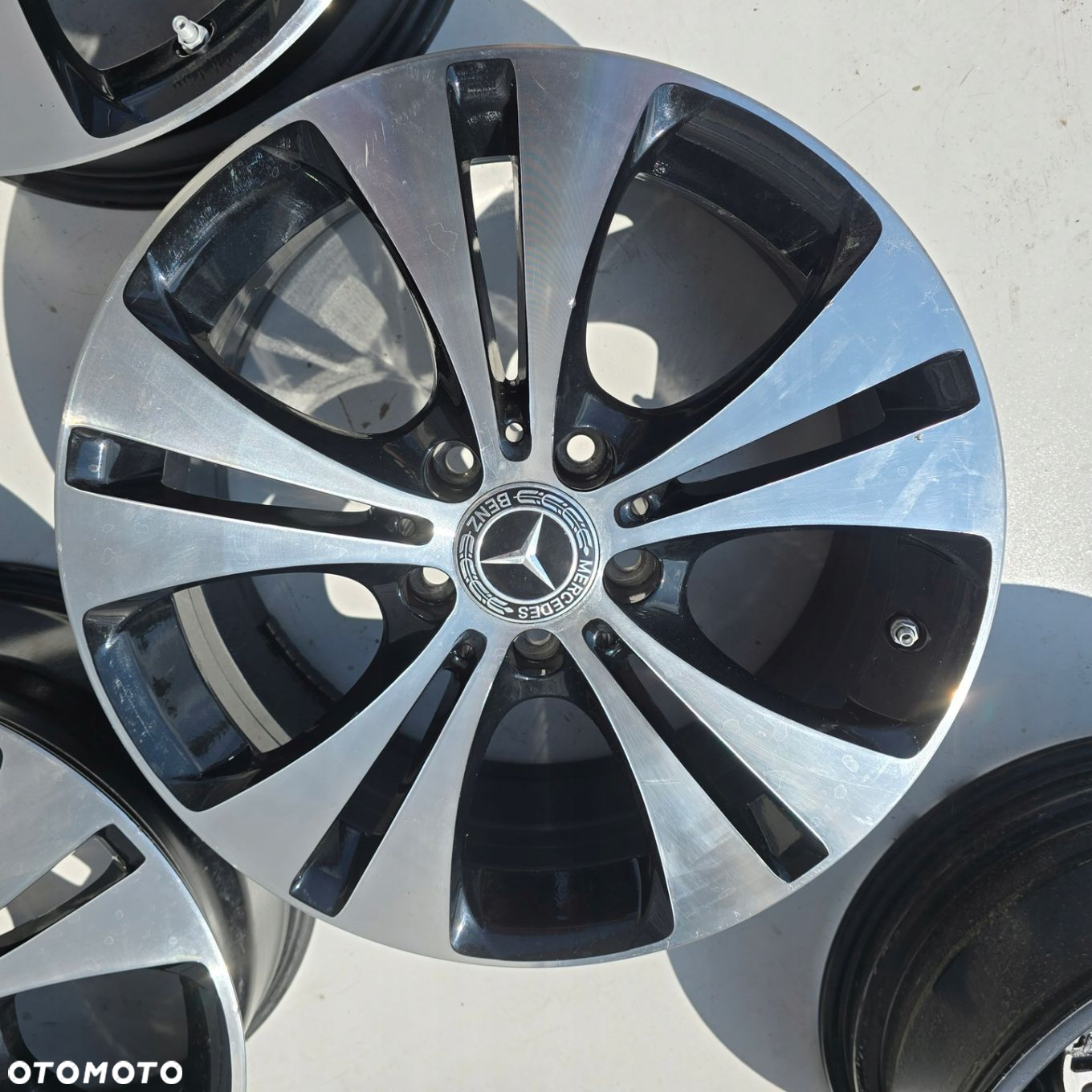 MERCEDES B KLASA A246 CLA A176 A166 VITO VIANO V-KLASA 5x112 17 ET52,5 4X - 5