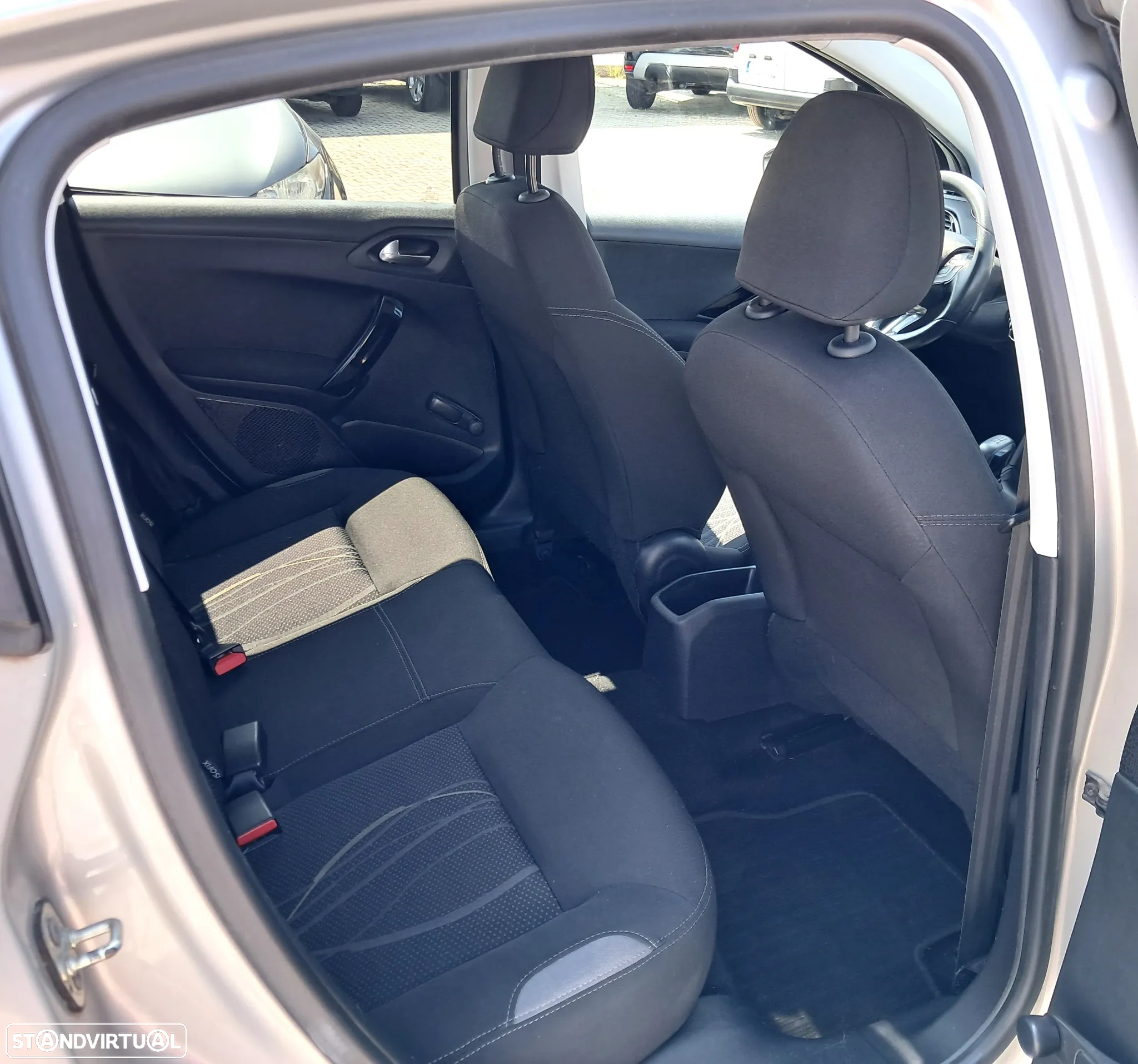 Peugeot 208 1.4 HDi Active - 13