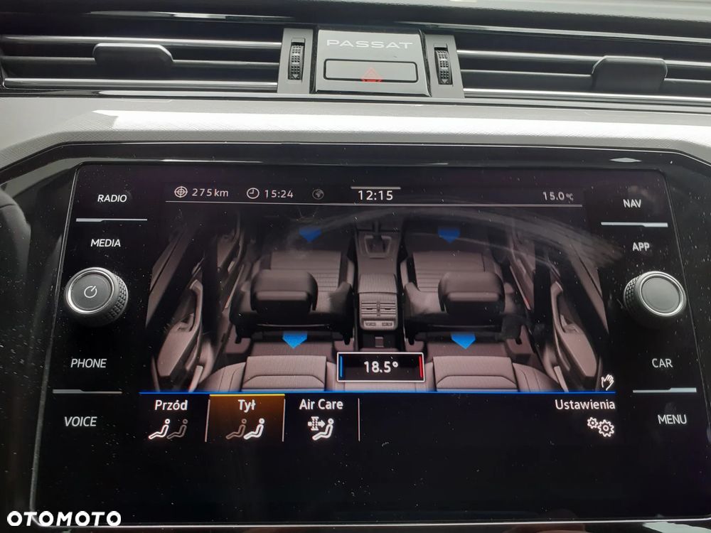 Volkswagen Passat - 20