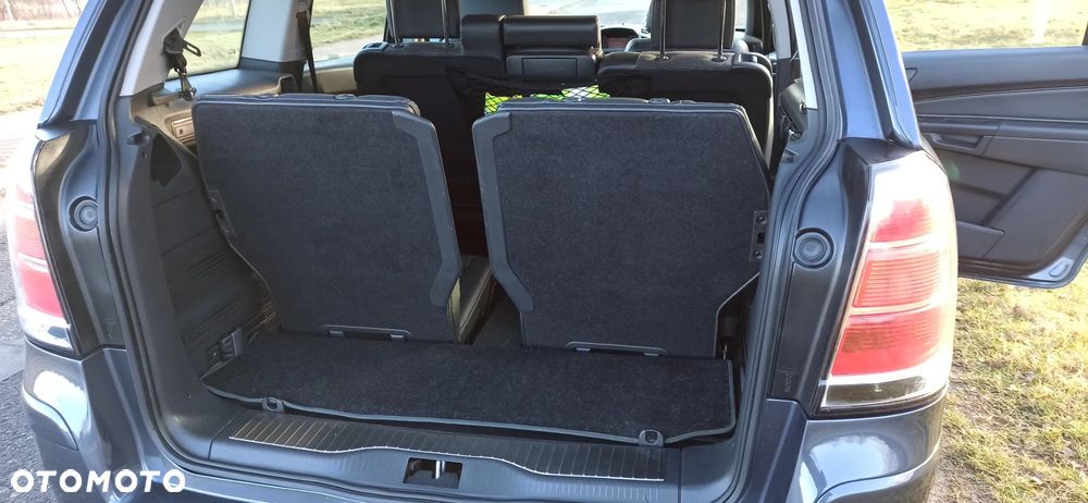 Opel Zafira 1.8 Family - 9