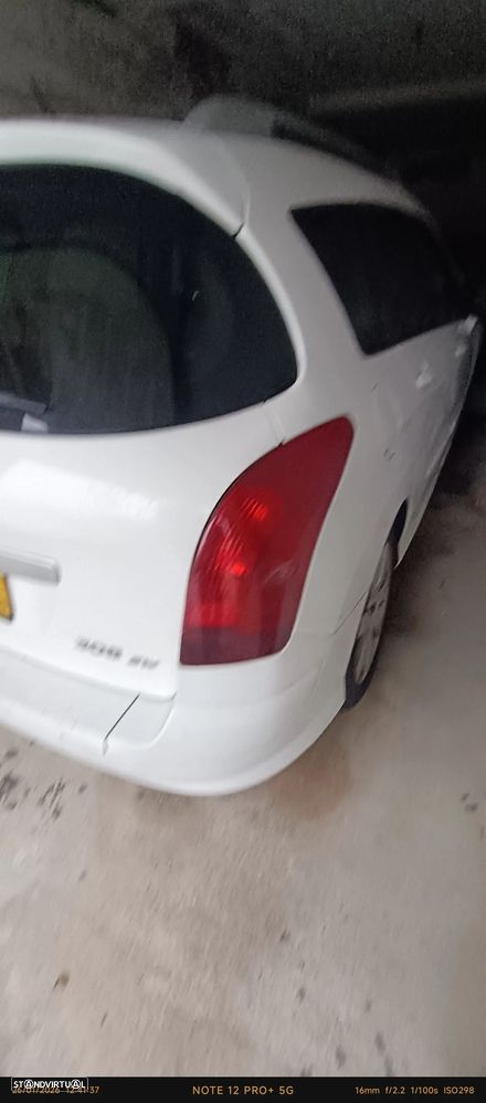 Peugeot 308 SW 1.6 HDi Executive - 5