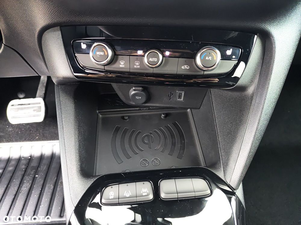 Opel Corsa 1.2 T mHEV GS eDCT - 23