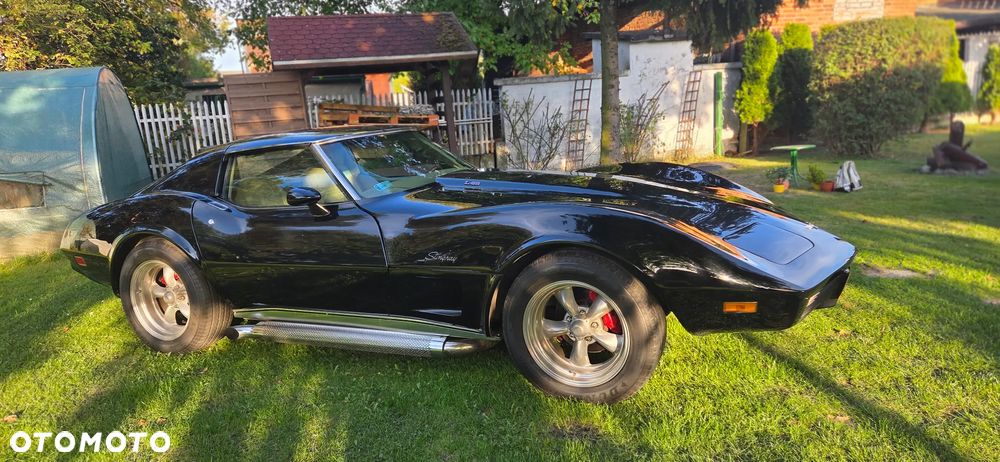 Chevrolet Corvette - 10