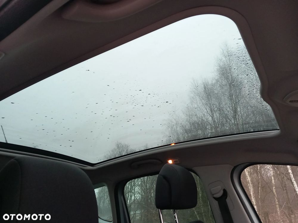 Peugeot 3008 1.6 HDi Premium - 6