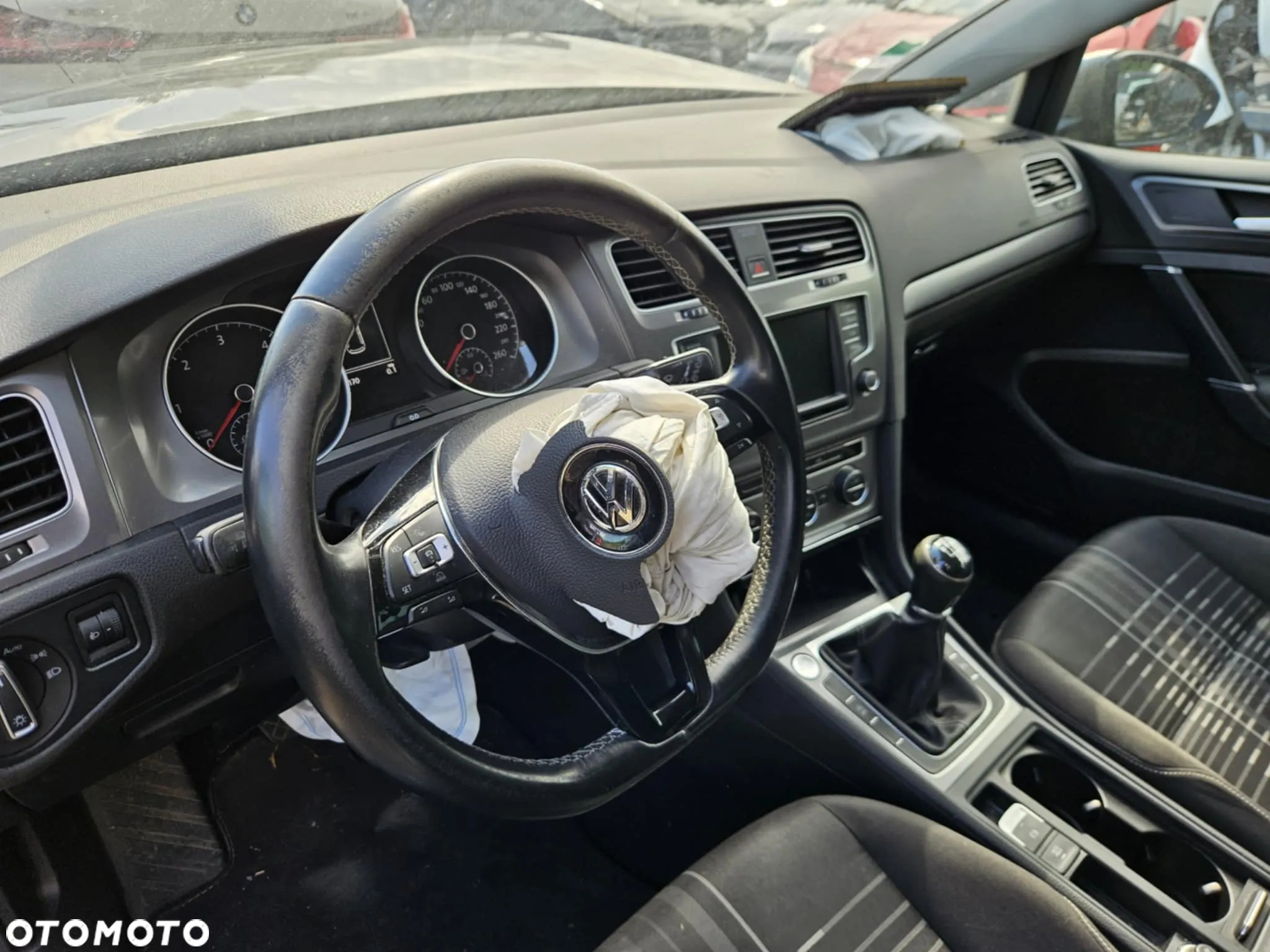 Volkswagen Golf 2.0 BlueTDI Cup - 9