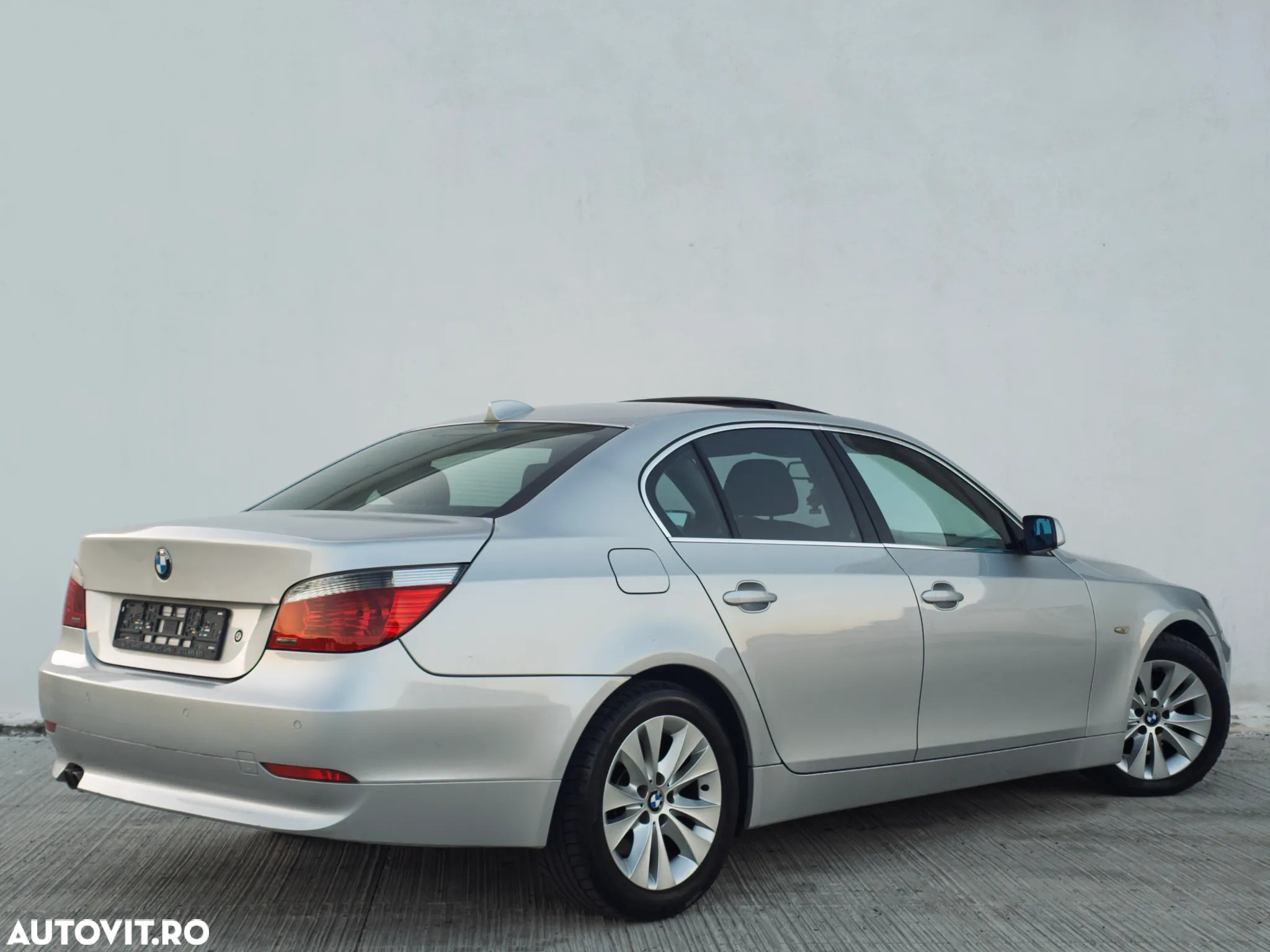 BMW Seria 5 525d Aut. - 6