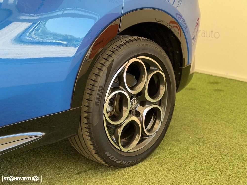 Alfa Romeo Tonale 1.5 Hybrid Veloce - 6