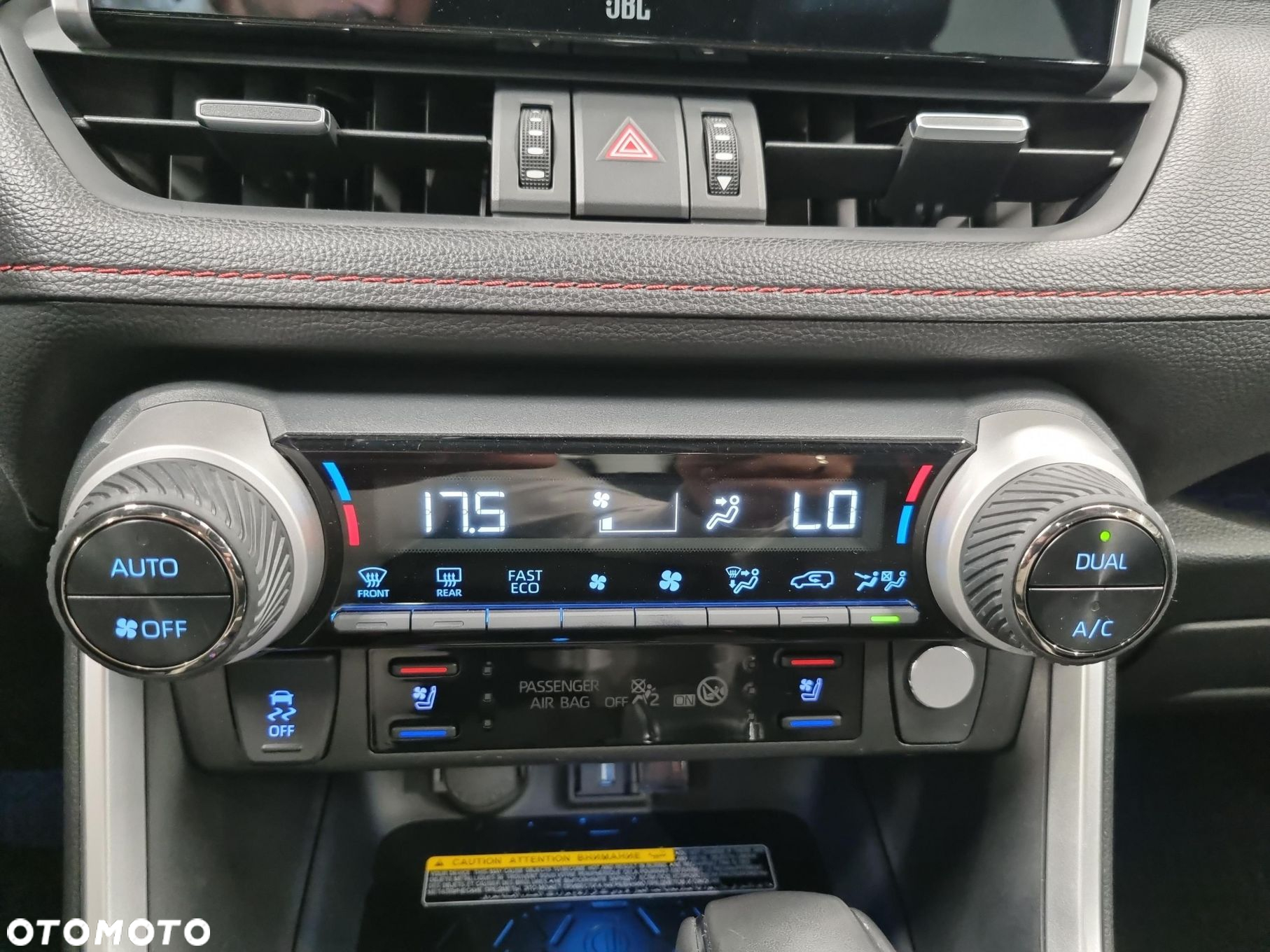 Toyota RAV4 - 23
