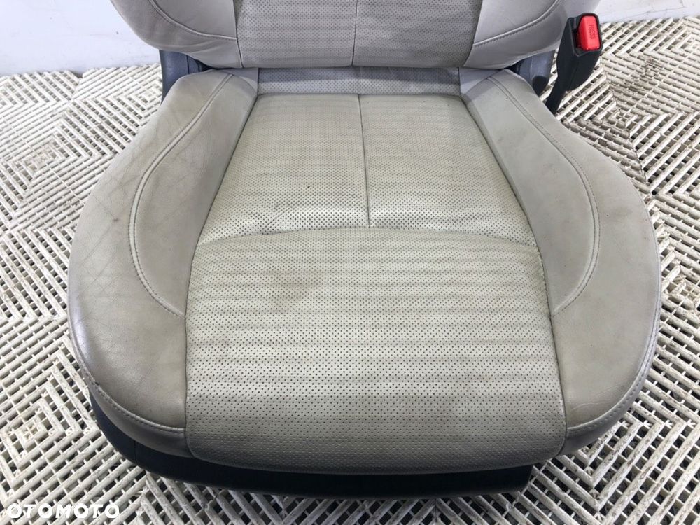 FOTEL PRAWY PRZÓD  INFINITI Q70 (Y51) 2013 - 2022 3.0 175 kW [238 KM] olej napędowy 2013 - 2022 - 2