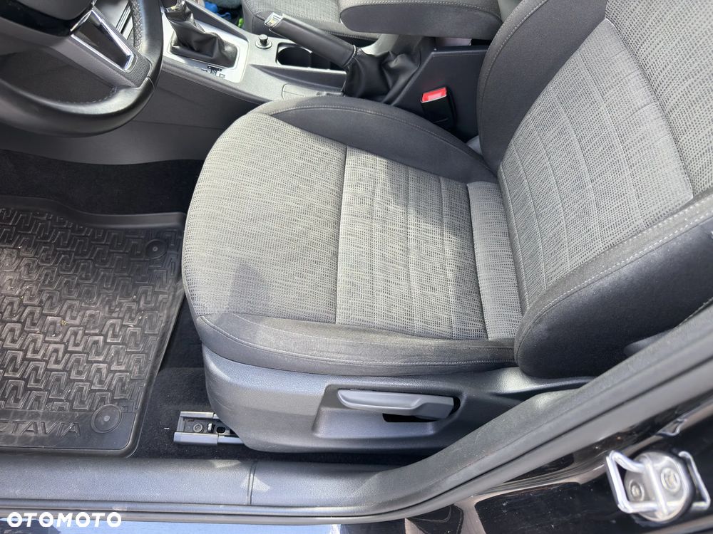 Skoda Octavia 1.8 TSI 4x4 Style DSG - 8