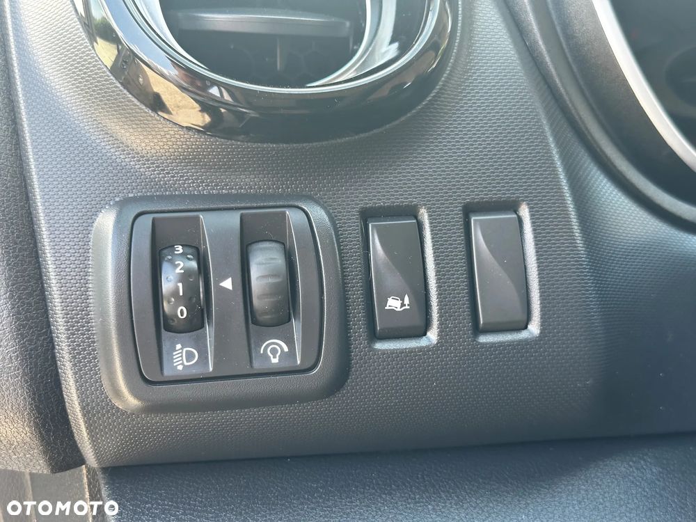 Renault Trafic - 26