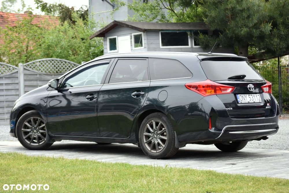 Toyota Auris 2.0 D-4D START Edition - 14