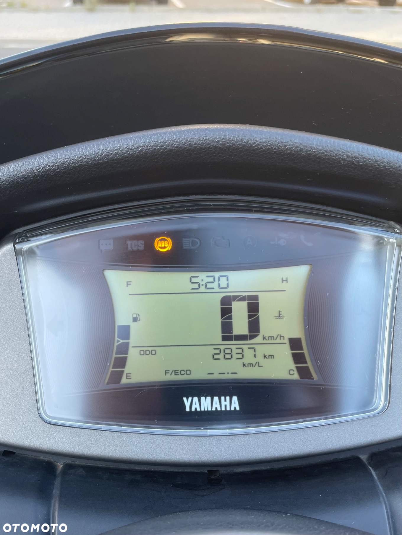 Yamaha NMAX - 10