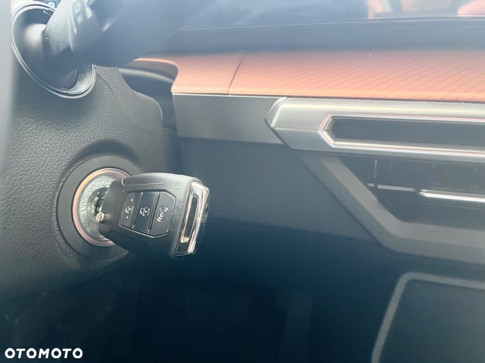 SsangYong/KGM Torres - 21