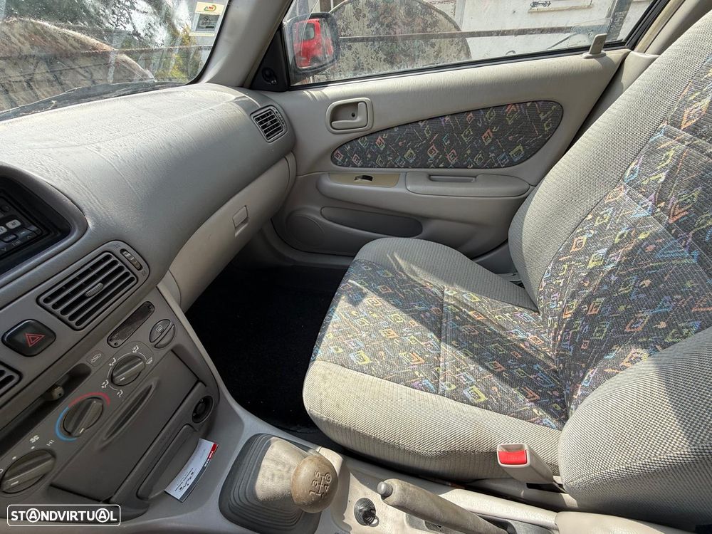Toyota Corolla Liftback 1.3 Terra - 17