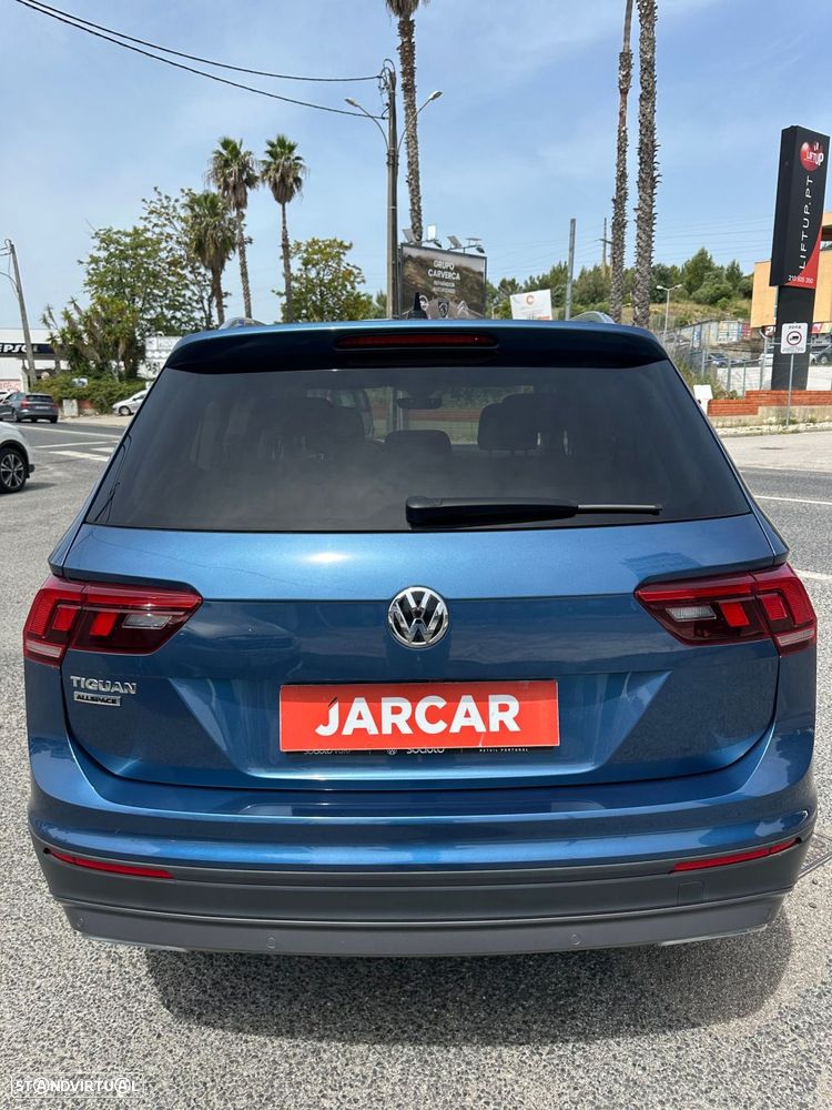 VW Tiguan Allspace 2.0 TDI Confortline DSG - 6