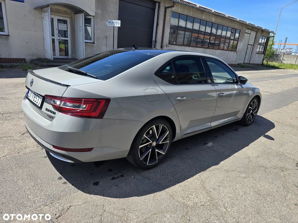Skoda Superb 2.0 TDI 4x4 Sportline DSG - 5