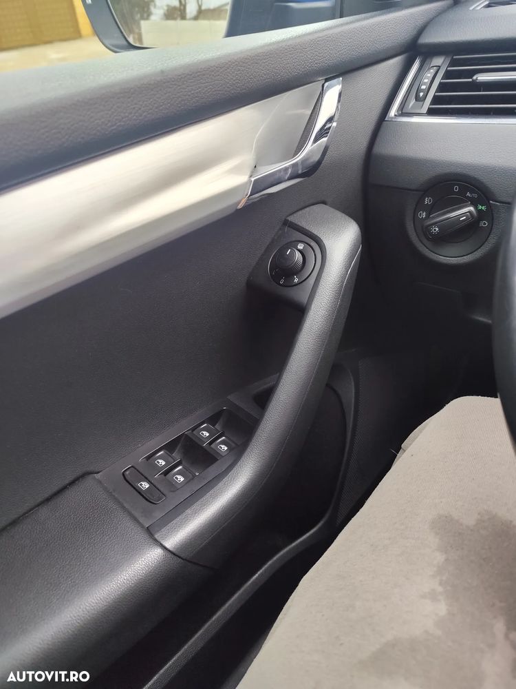 Skoda Octavia 1.0 TSI e-TEC DSG Style - 8