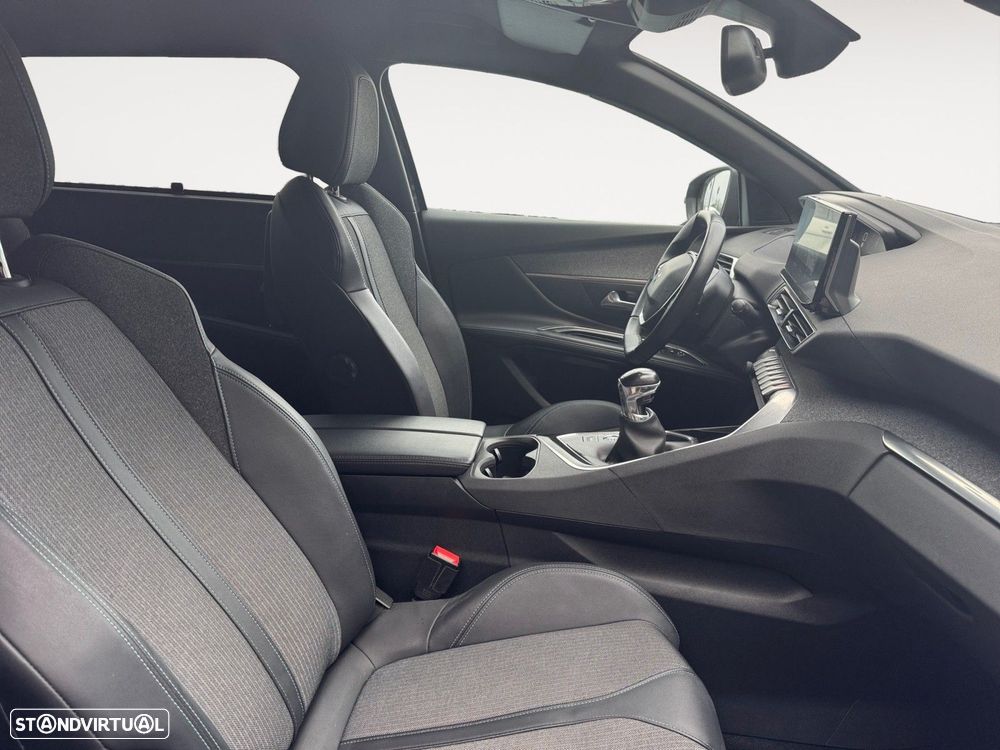 Peugeot 5008 1.2 PureTech Allure Pack — fotografia 15