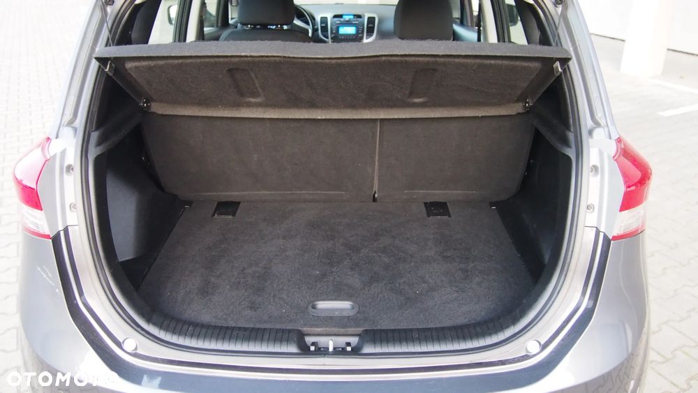 Hyundai ix20 1.4 blue Comfort - 24