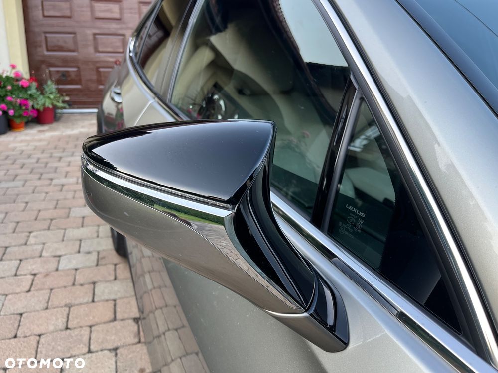 Lexus UX 200 GPF F Sport Design 2WD - 17