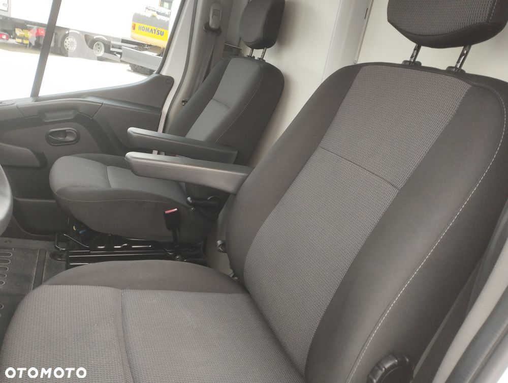 Renault Master Chłodnia Niskopodwoziowy145KM 2 zasilania chłodni - 25