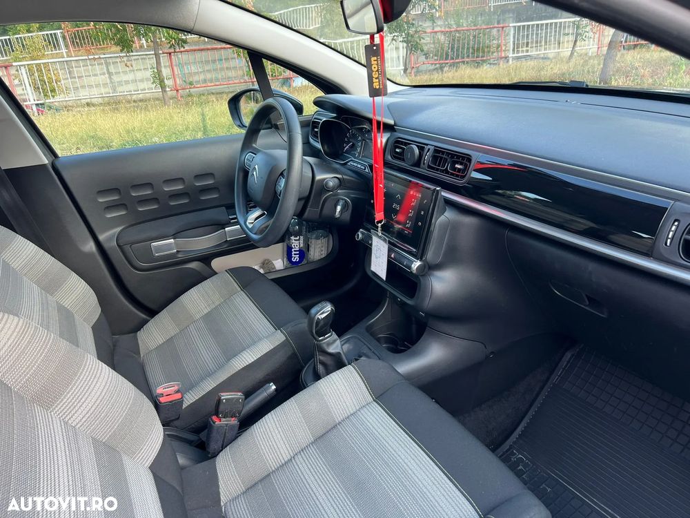 Citroën C3 BlueHDi 100 S&S PLUS - 11