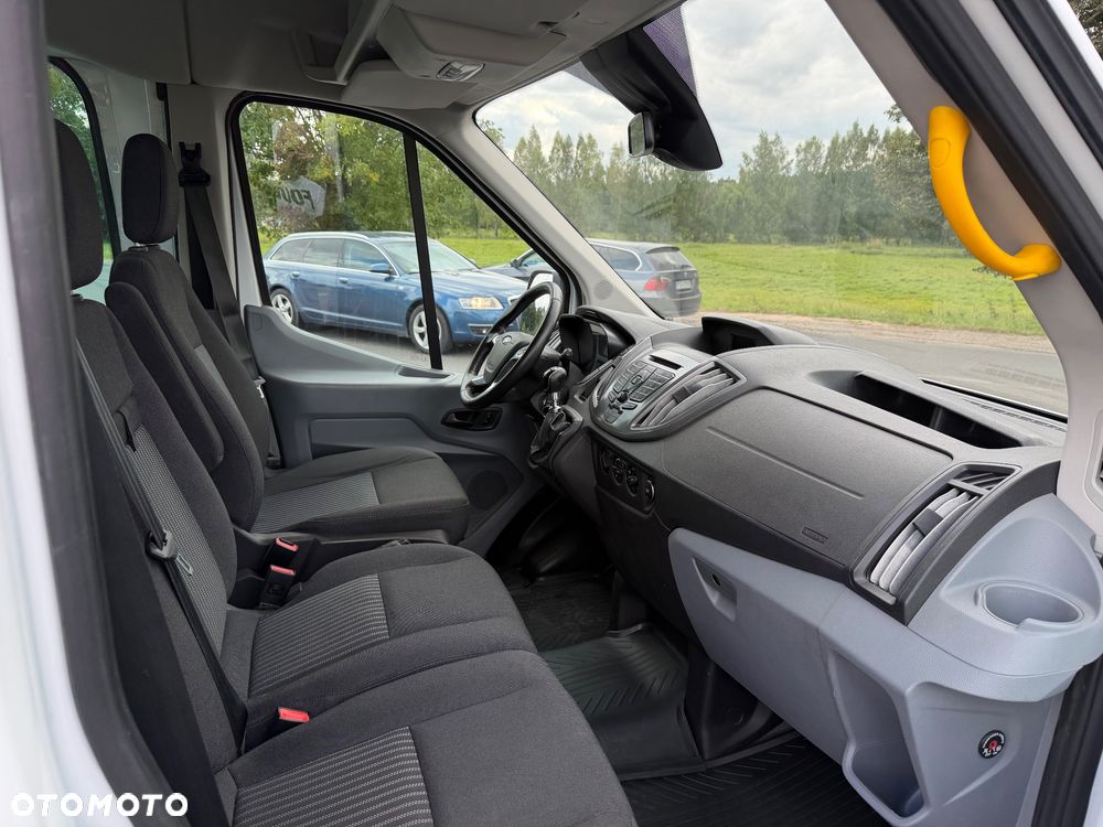 Ford Transit - 19